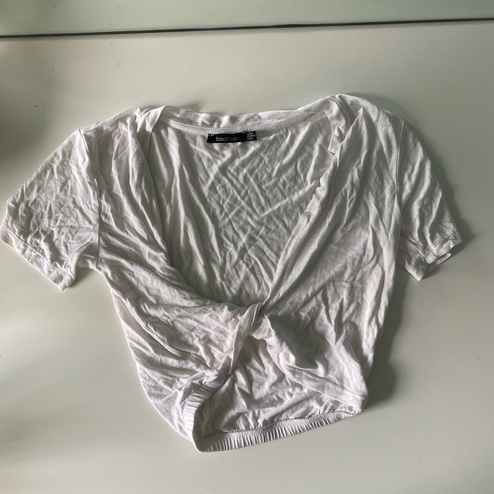 White low criss cross tshirt